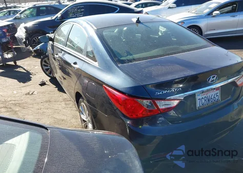 2013 Hyundai Sonata Se z USA, uszkodzony, nr VIN 5NPEC4AC5DH759748